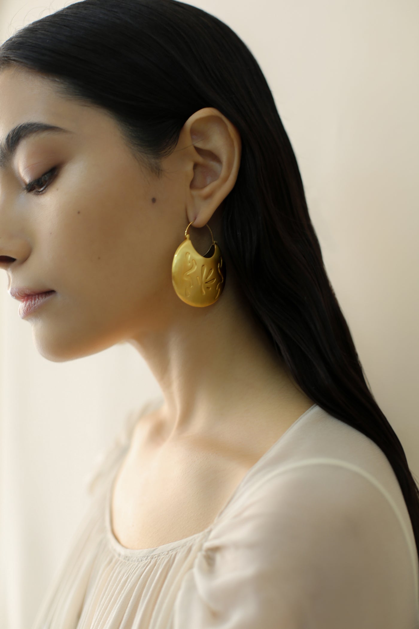 Hollow Round Earring